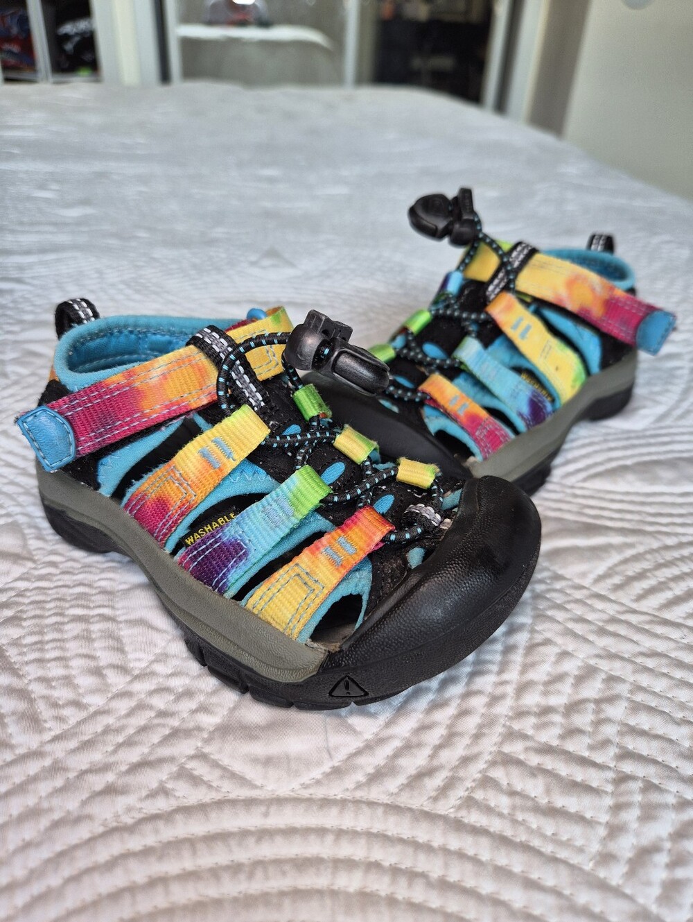 VGUC Keen Kids Newport H2 Sandals Rainbow tie dye little KIDS 8 Unisex